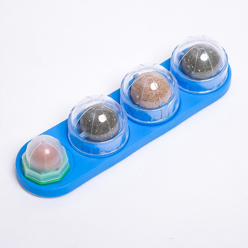Catnip & Silvervine Cat Toy Balls – 4PCS
