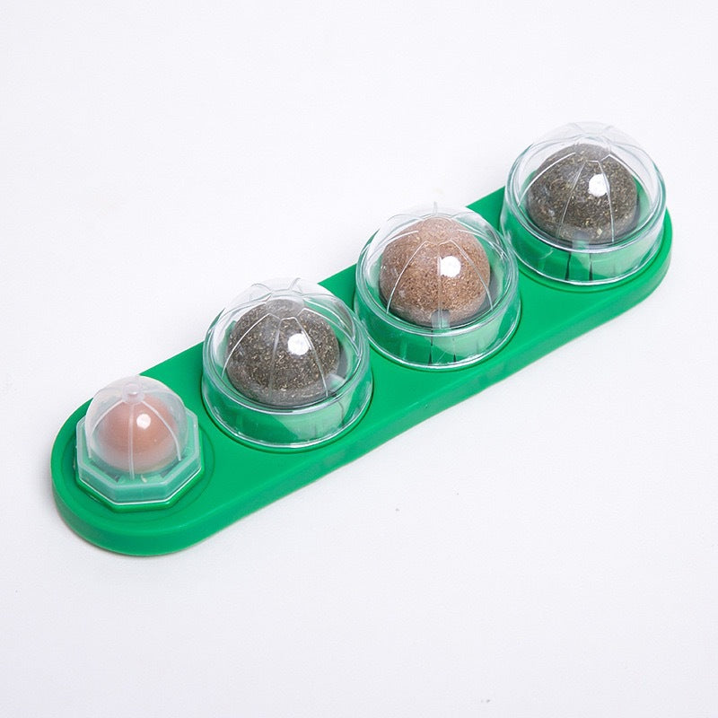 Catnip & Silvervine Cat Toy Balls – 4PCS